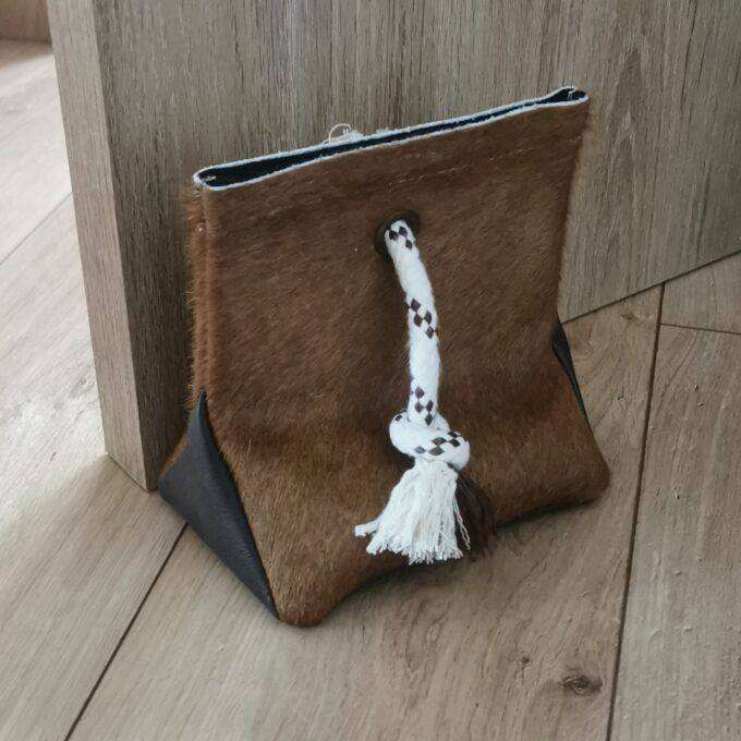 Zarážka do dveří Luxury Cowhide BRAZÍLIE BROWN 17x20cm