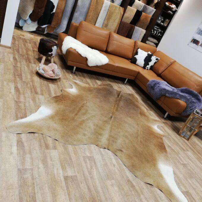 Hovězí kůže Luxury Cowhide BRAZÍLIE SUPER PROMO LIGHT 250x203cm