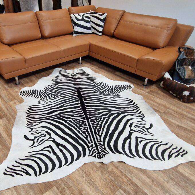 Hovězí kůže Luxury Cowhide BRAZÍLIE ZEBRA 205x185cm bílo-černá