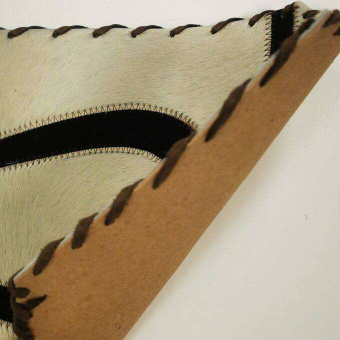 Běžec na stůl Luxury Cowhide BRAZÍLIE HORSE & HORSESHOE BROWN 30x170cm