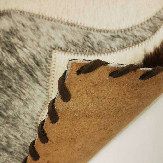 Kožené prostírání Luxury Cowhide BRAZÍLIE HORN WHITE 45x32cm