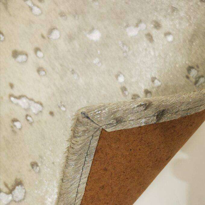 Kožené prostírání Luxury Cowhide BRAZÍLIE SALT & PEPPER LIGHT BLACK 44x34cm